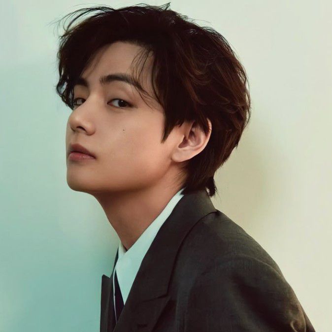 Momen yang diabadikan oleh penggemar V (BTS)