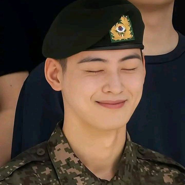 Recent activity shot of Eunwoo (ASTRO)