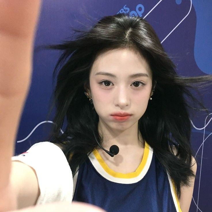 Foto aktivitas terbaru Ahyeon (BABYMONSTER)