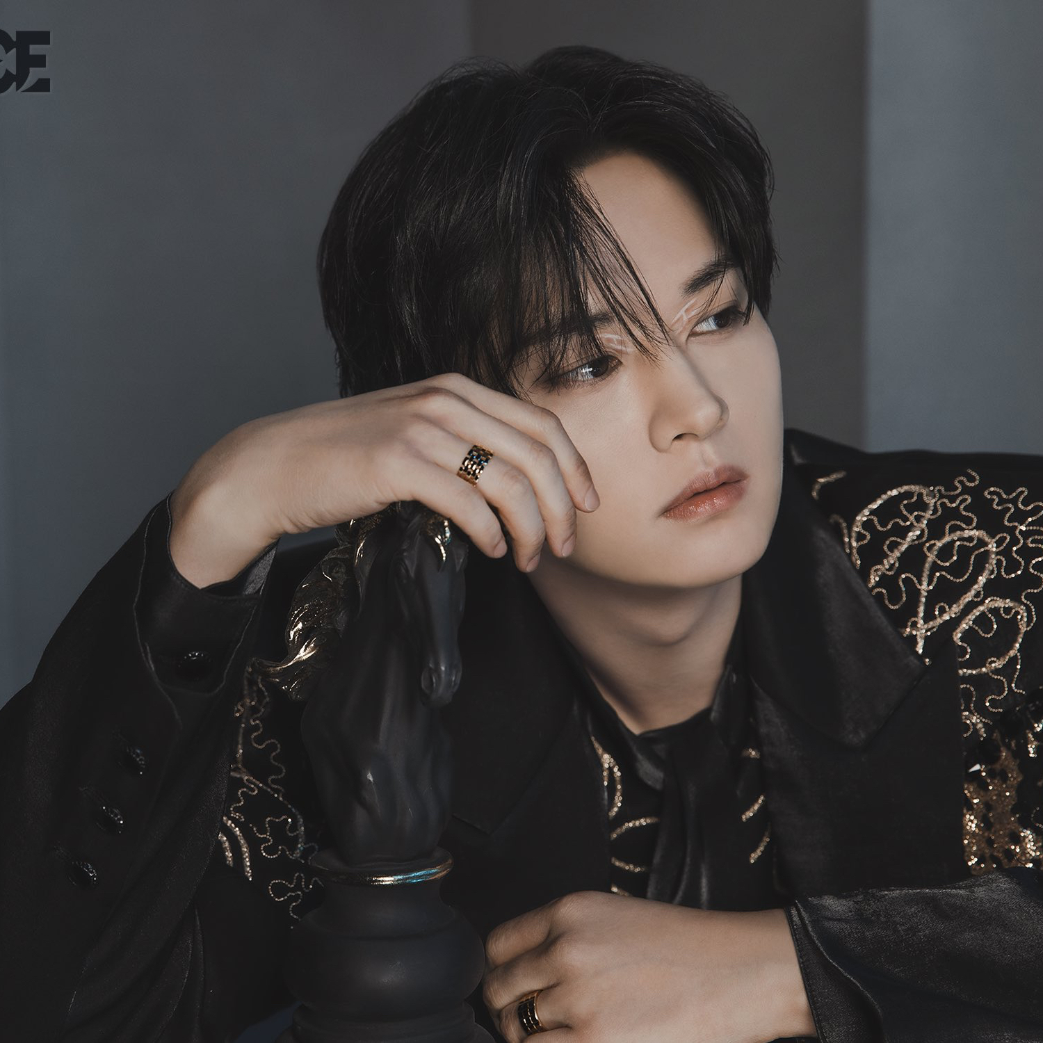 Behind-the-scenes cut of Lee Know (Stray Kids)