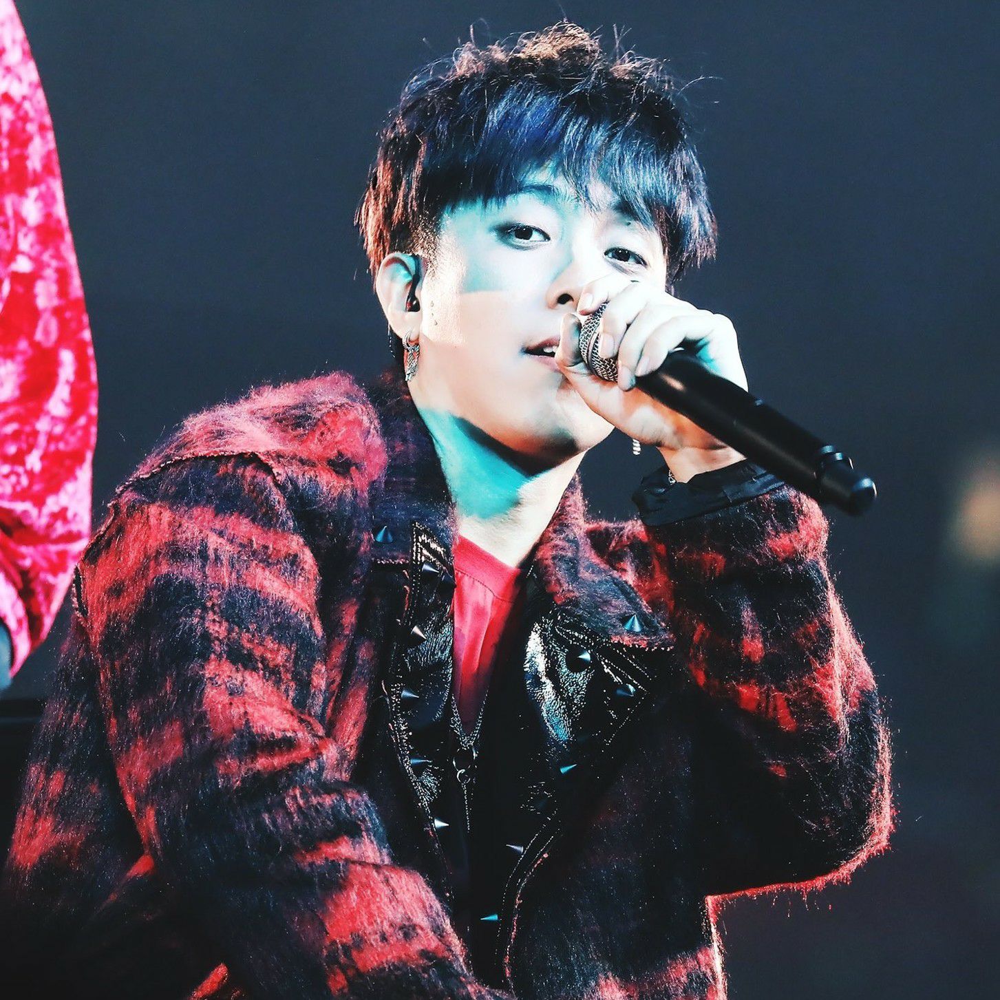 A moment captured by Eun Jiwon (SECHSKIES)'s fan