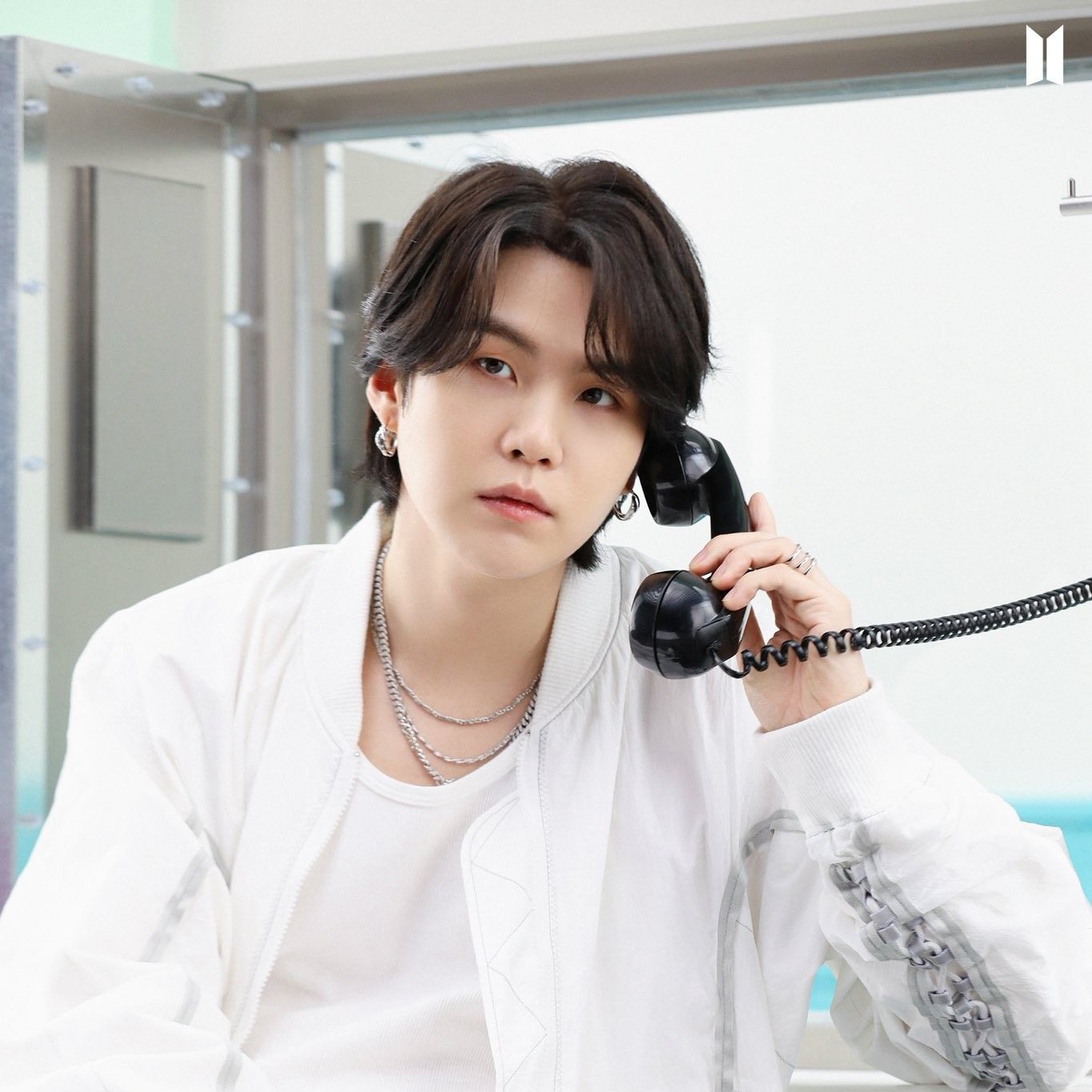 SUGA (防彈少年團)的最新照片