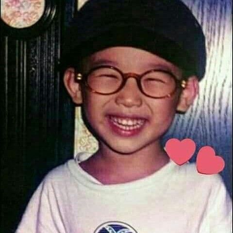 Foto aktivitas terbaru RM (BTS)
