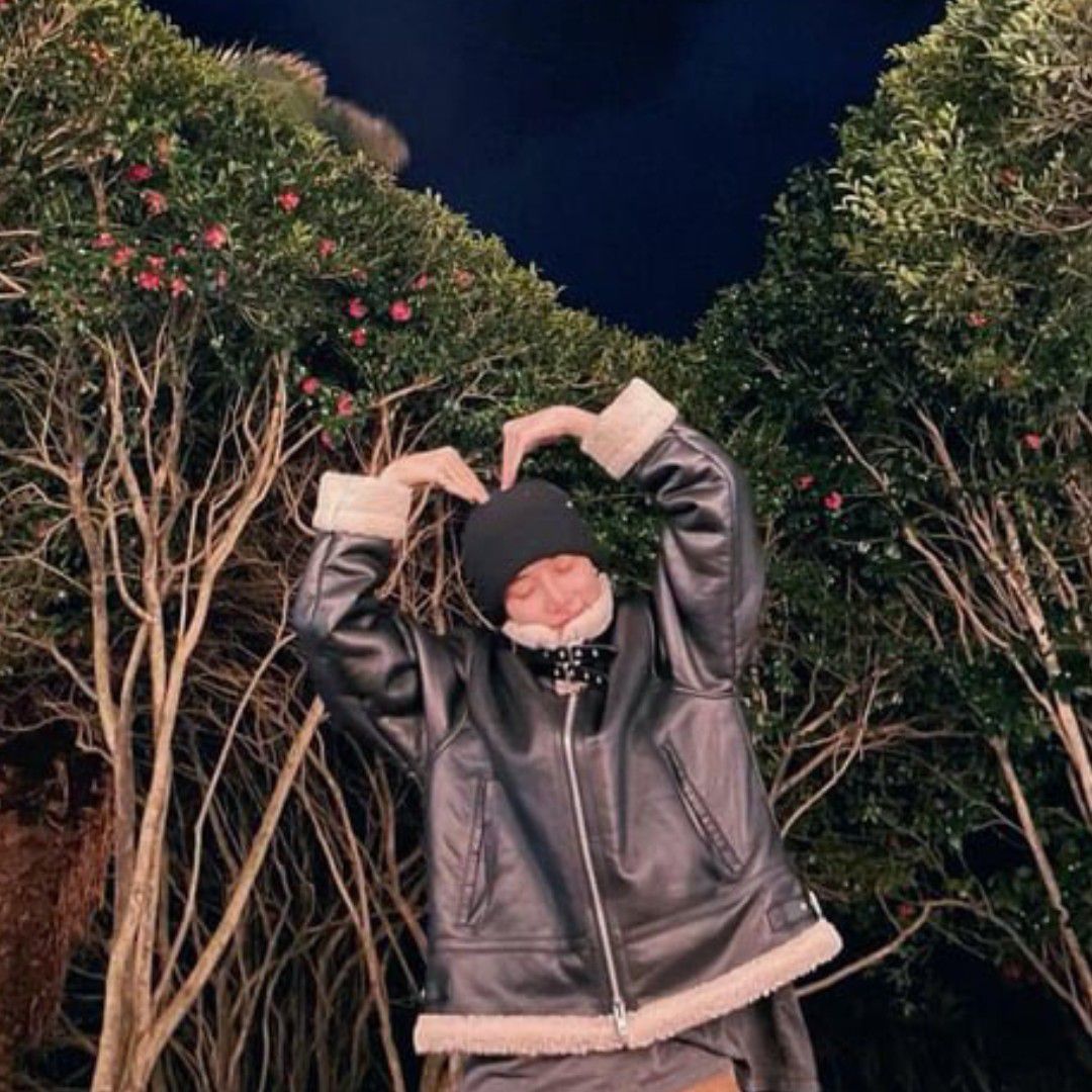 A moment captured by Jeonghan (SEVENTEEN)'s fan