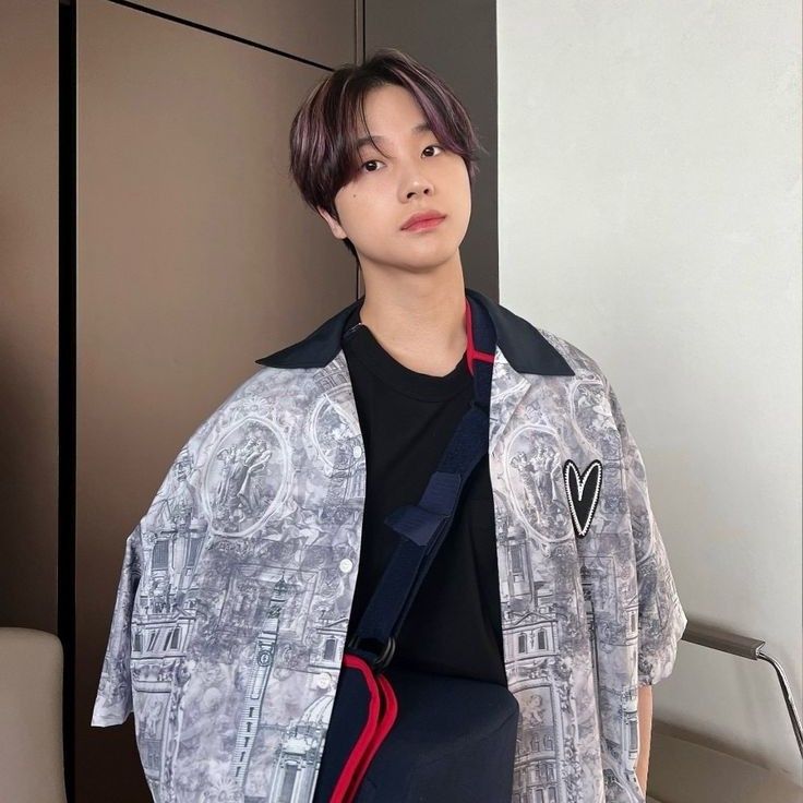 Behind-the-scenes cut of JAY (iKON)