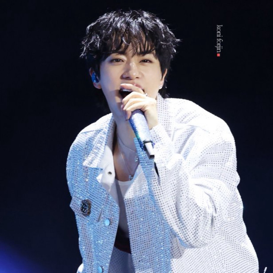 Foto aktivitas terbaru Jin (BTS)