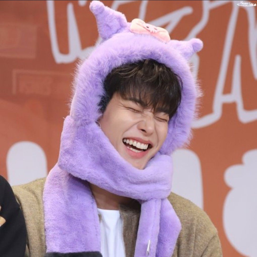 Latest photo of MJ (ASTRO)