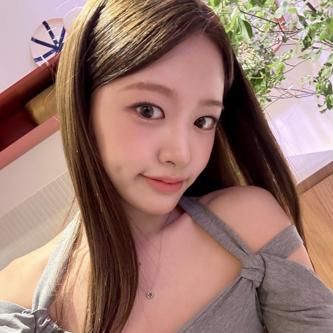 Latest photo of IVE