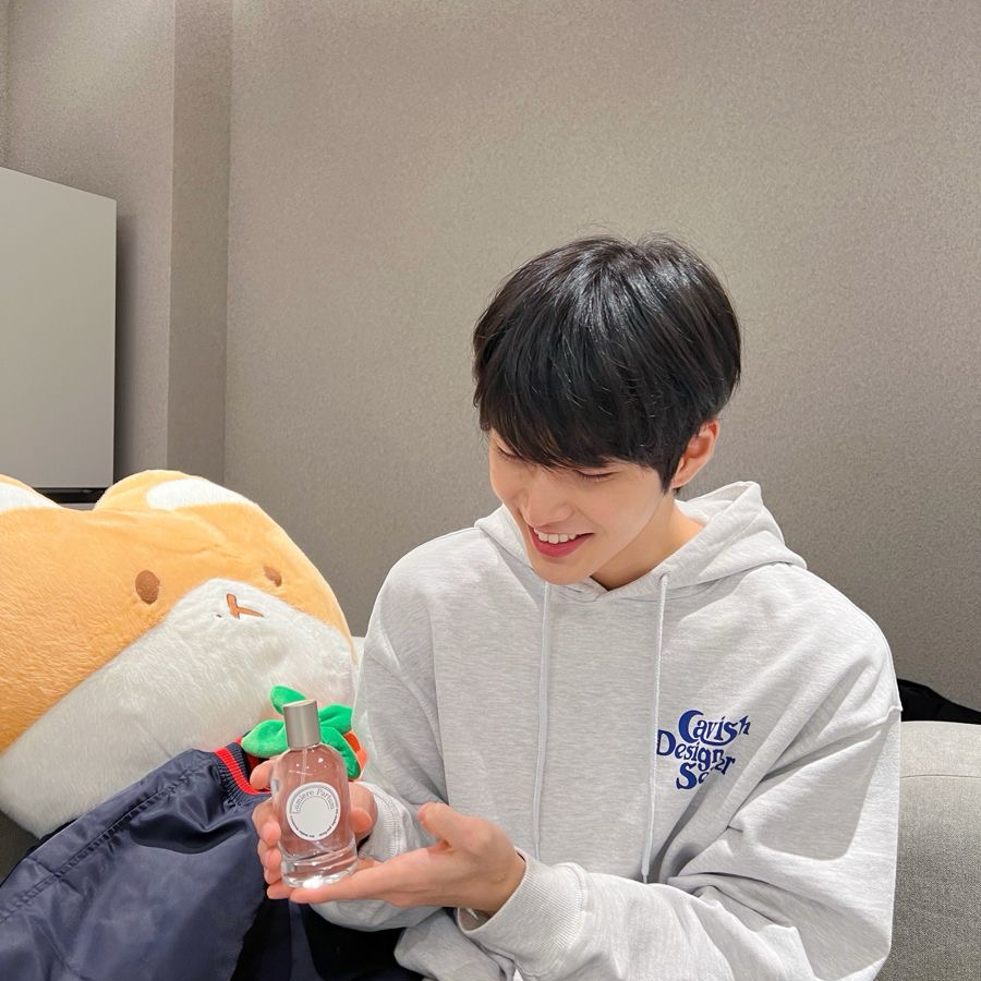 Behind-the-scenes cut of Seunghan