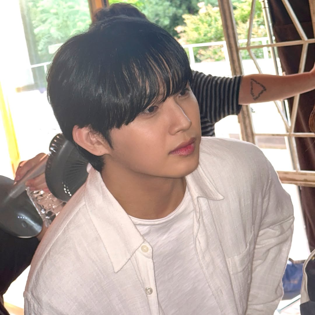 A moment captured by Lim Hyunsik (BTOB)'s fan