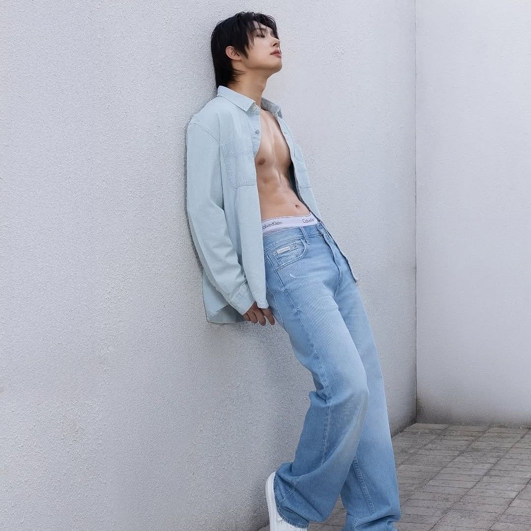 Recent activity shot of Mingi (ATEEZ)