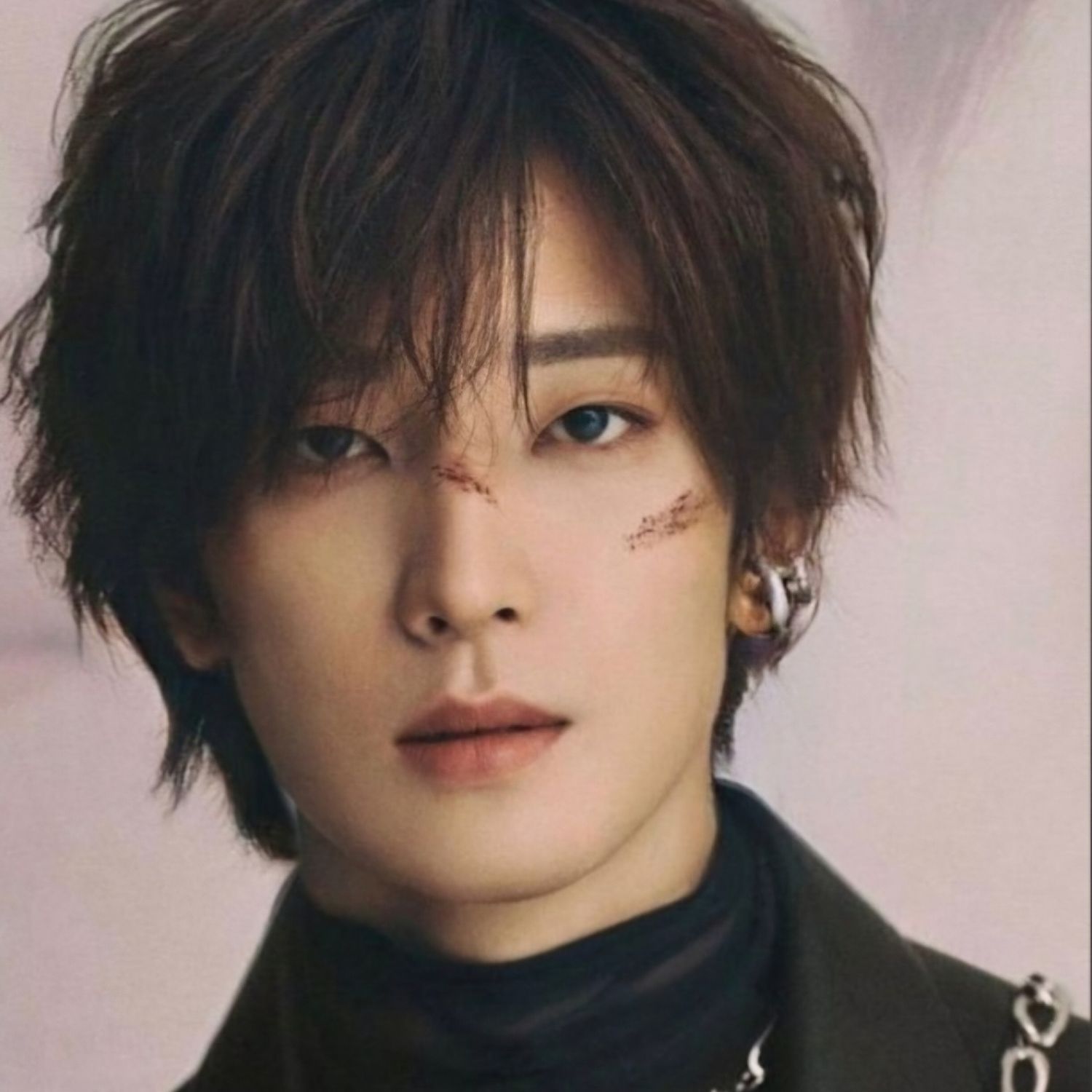 Recent activity shot of Wonwoo (SEVENTEEN)