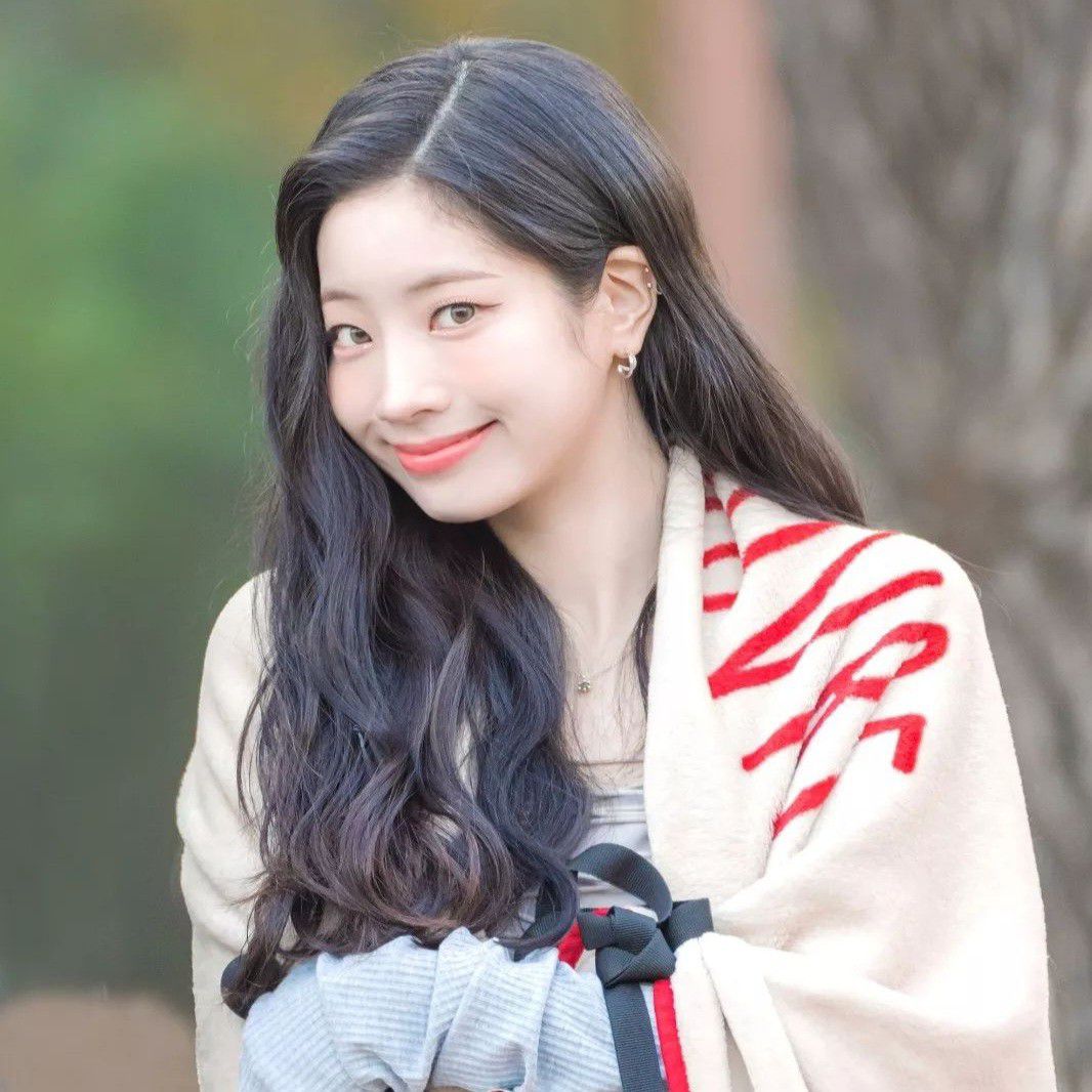 다현 (TWICE)의 비하인드 컷