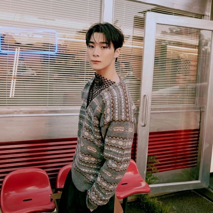 Latest photo of Moonbin (ASTRO)