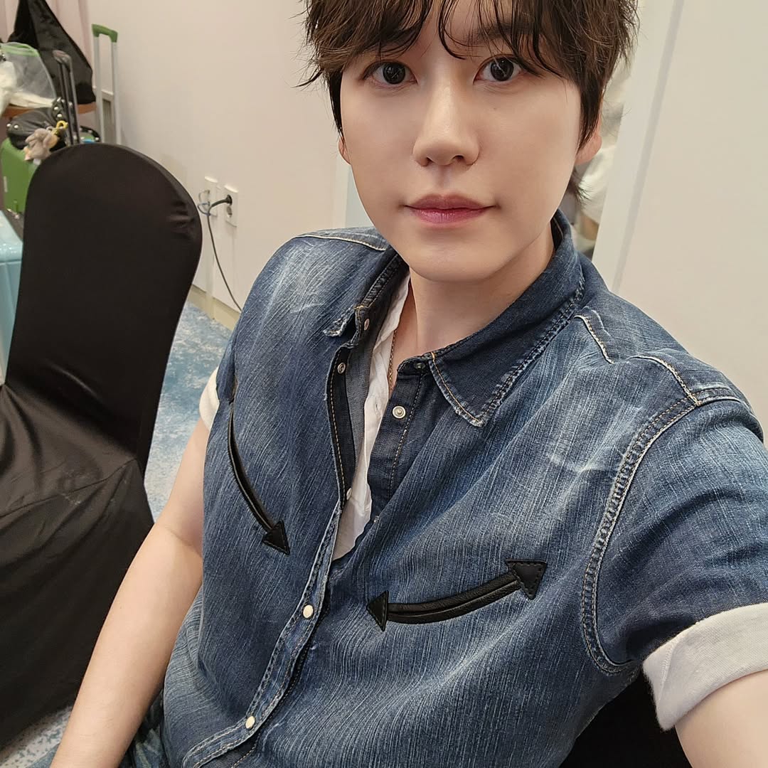 Latest photo of Kyuhyun (Super Junior)