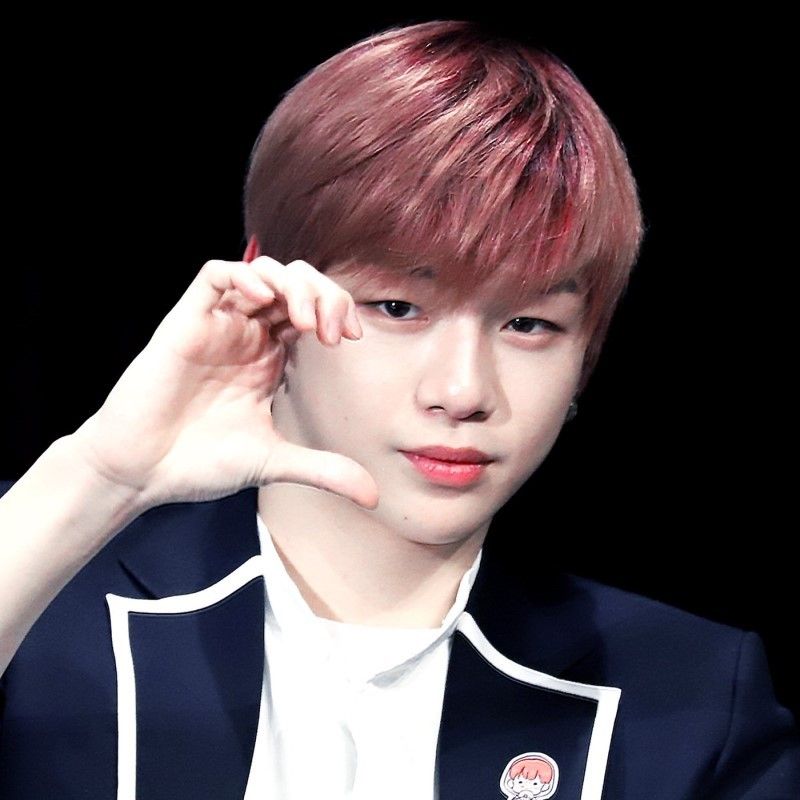 Behind-the-scenes cut of Kang Daniel