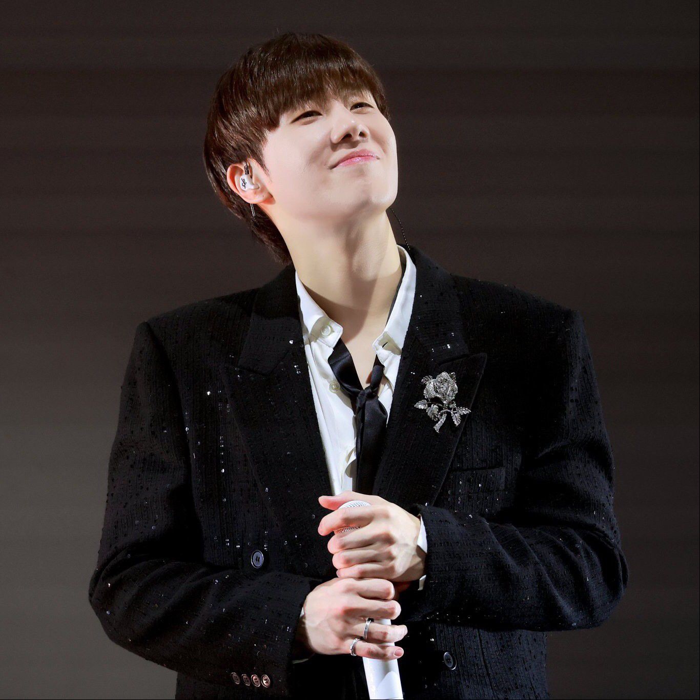 Behind-the-scenes cut of Sungkyu (INFINITE)