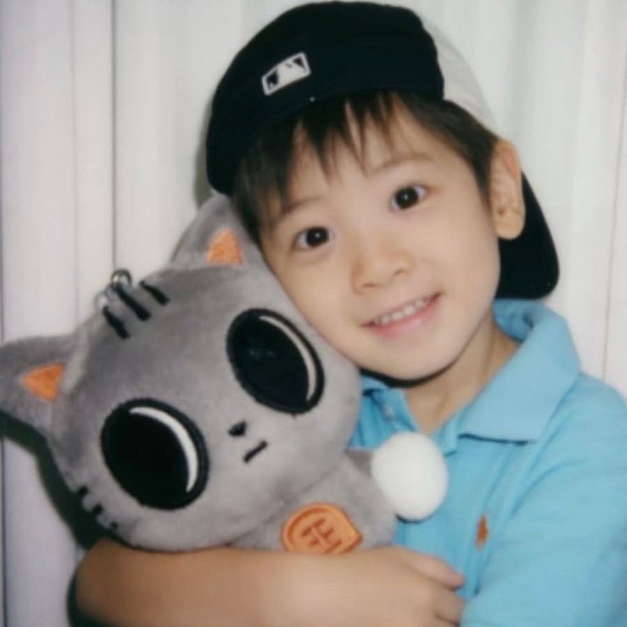 テヒョン (TOMORROW X TOGETHER)の最新写真