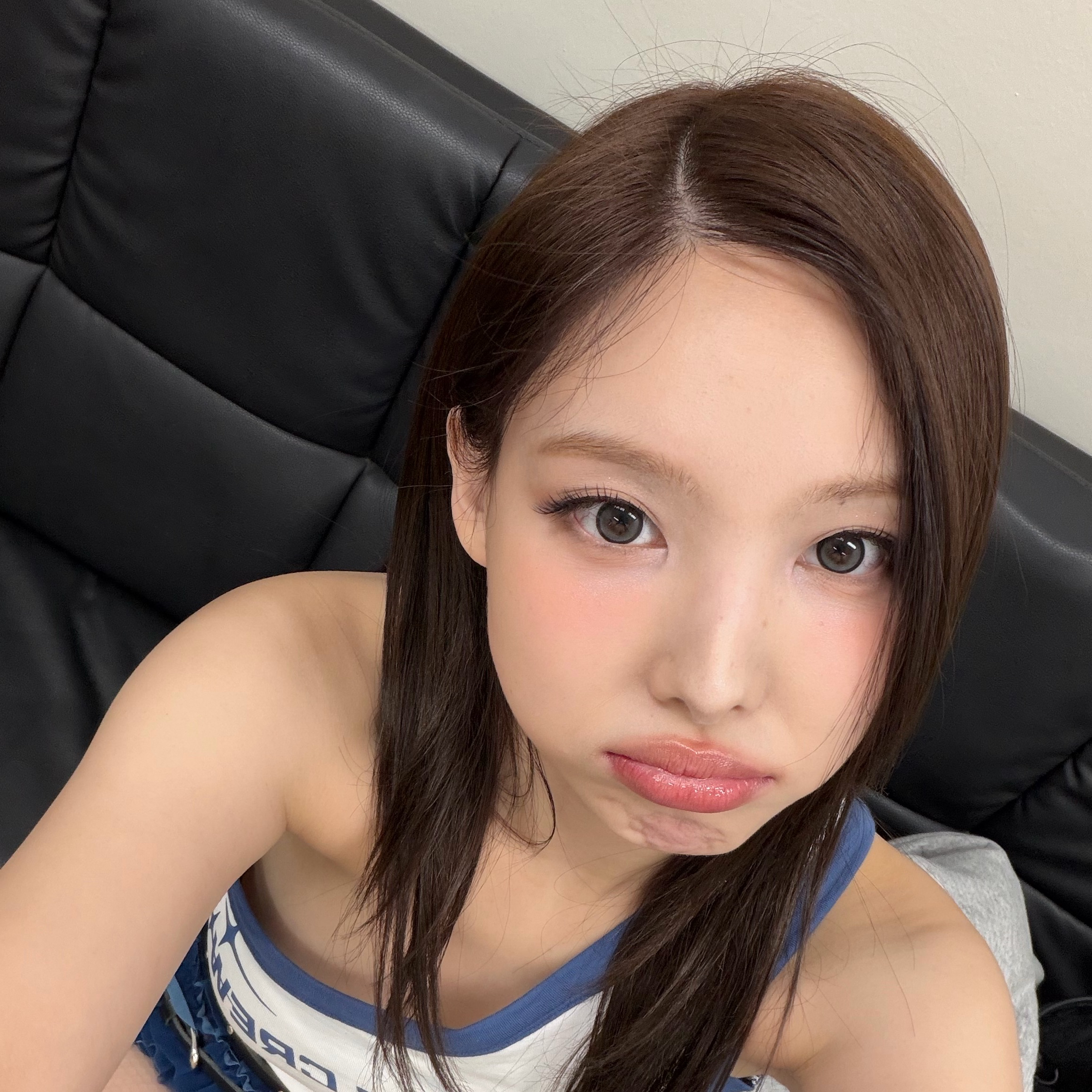 ナヨン (TWICE)の舞台裏ショット
