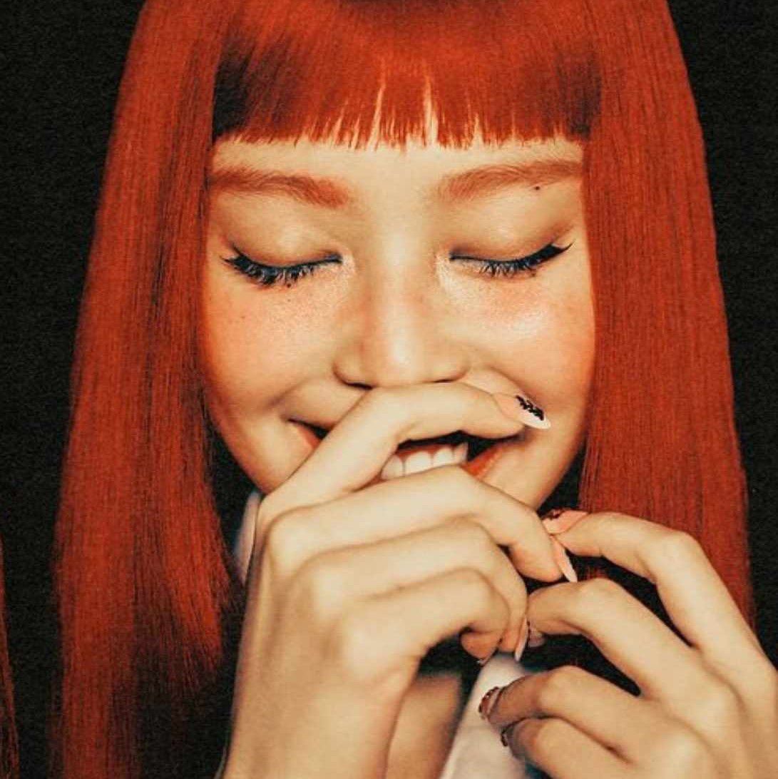 Recent activity shot of Jennie (BLACKPINK)