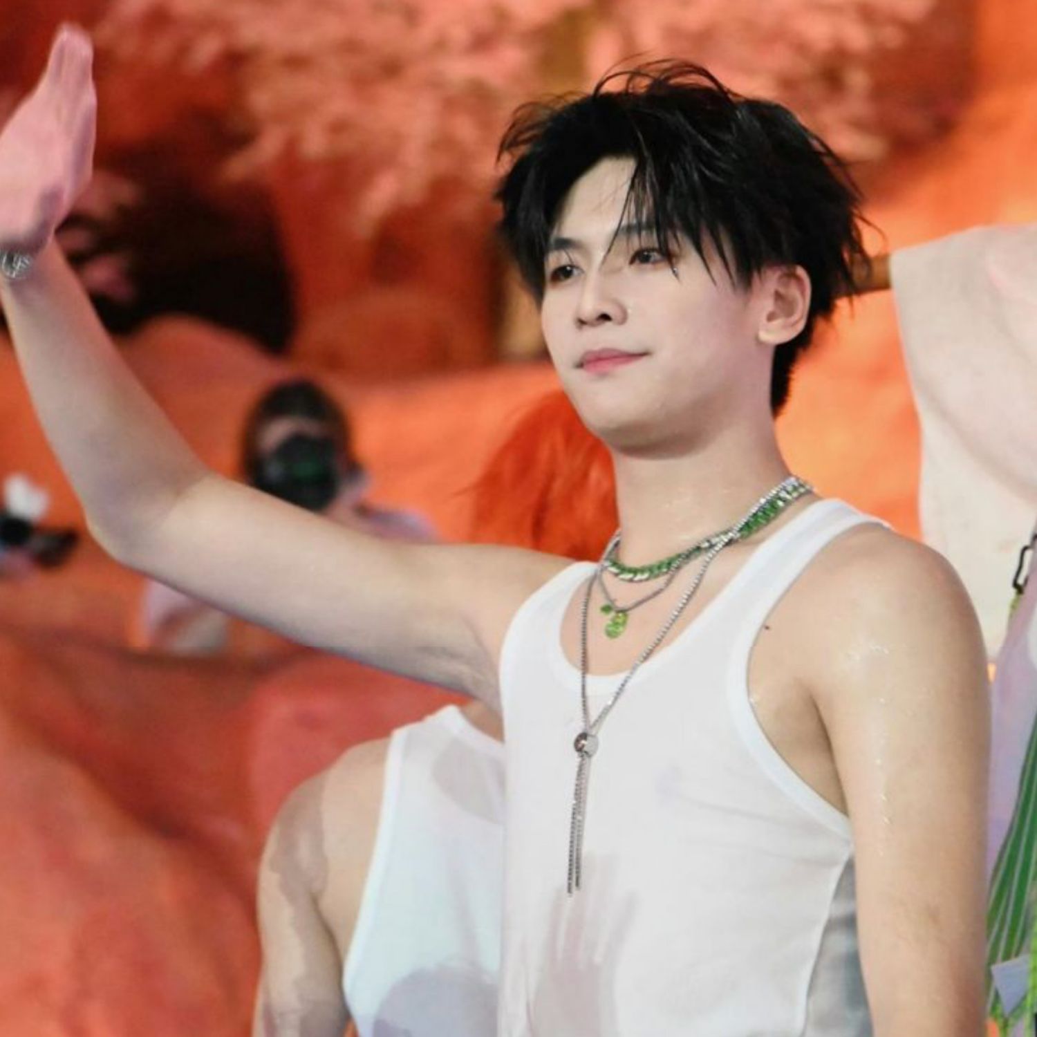 A moment captured by Shen (NexT1DE)'s fan