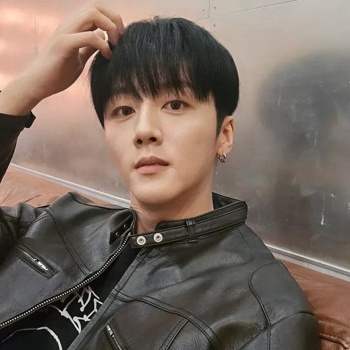 ヨンビン (SF9)の最新写真