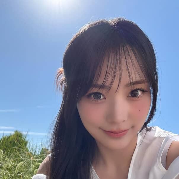 시연 (QWER)의 비하인드 컷