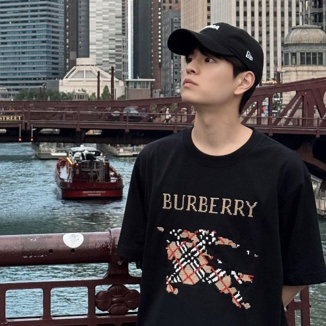 Behind-the-scenes cut of Seungmin (Stray Kids)