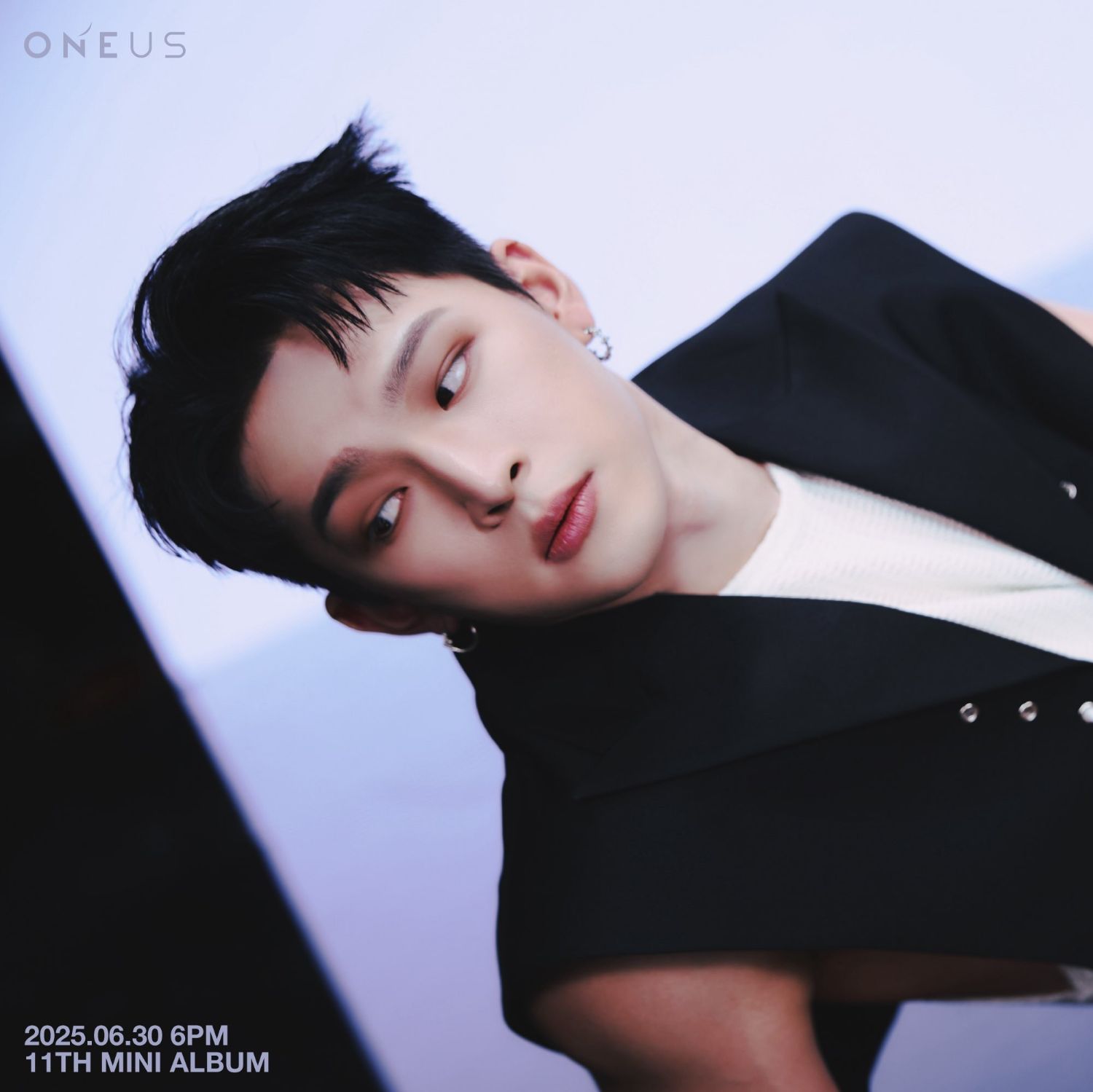 Latest photo of LEE DO (ONEUS)