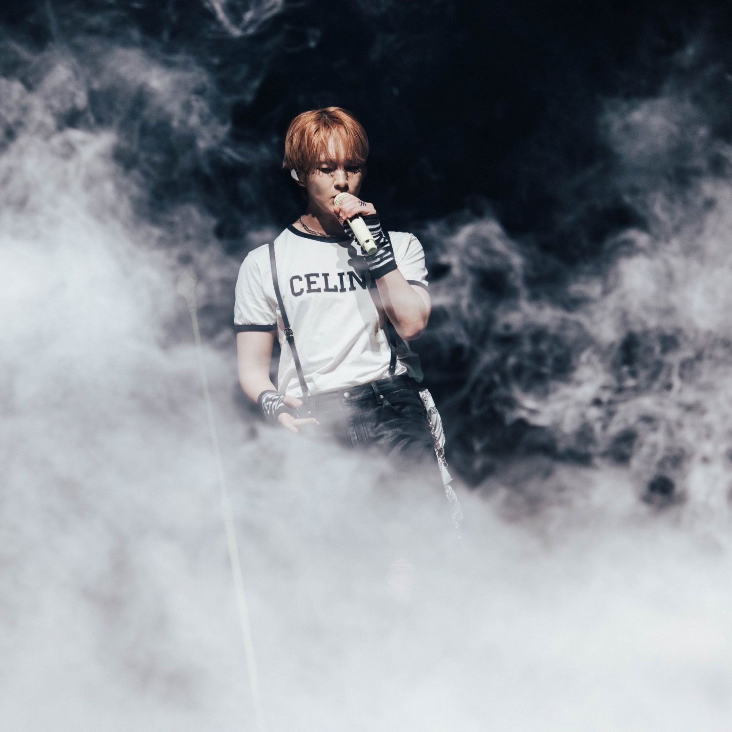 Behind-the-scenes cut of Onew (SHINee)