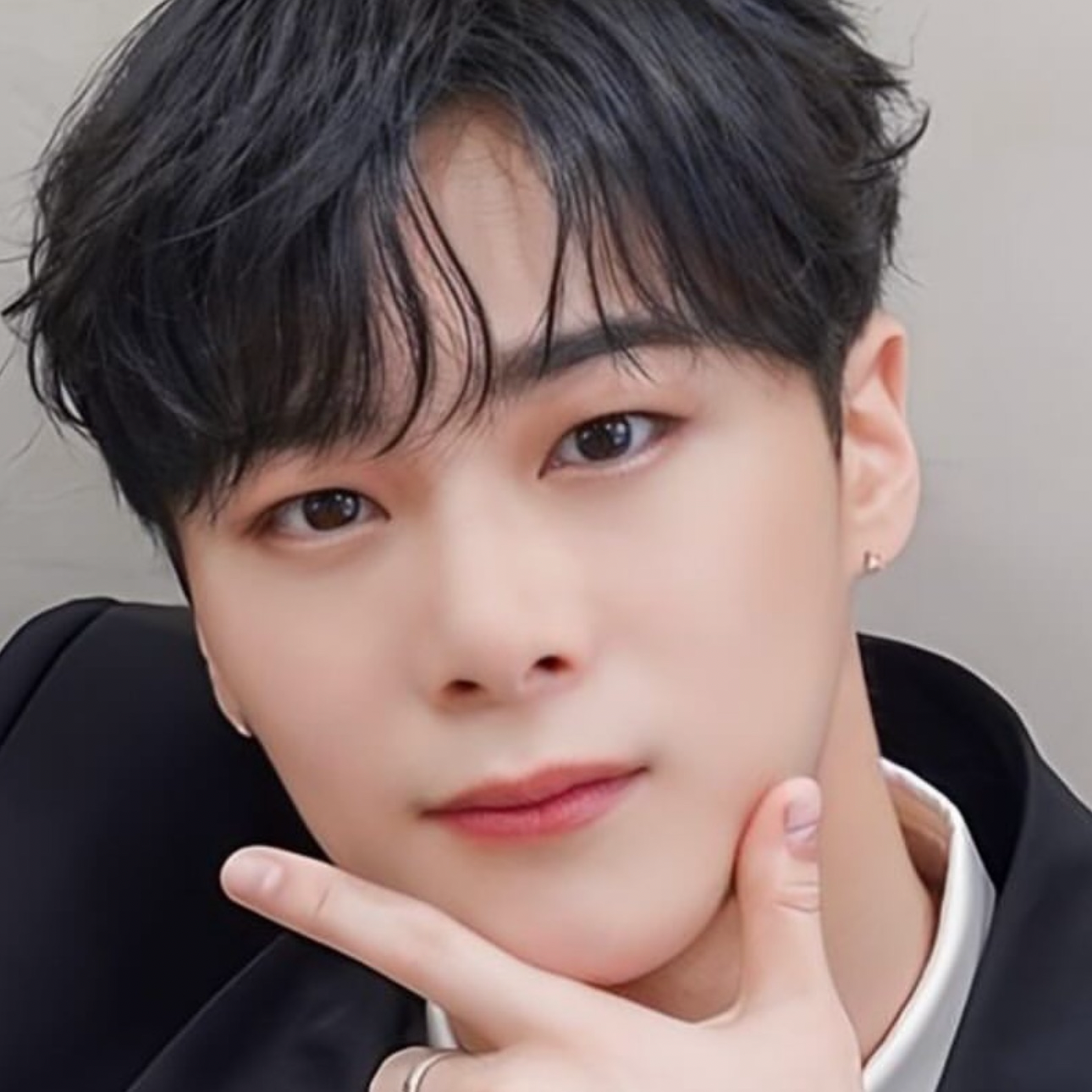 A moment captured by Moonbin (ASTRO)'s fan