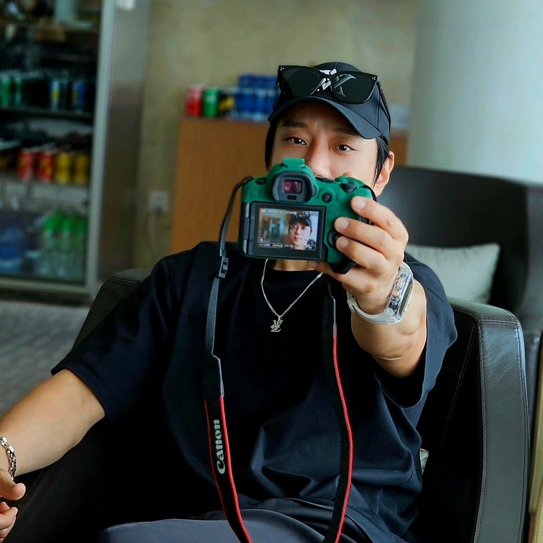 A moment captured by Hwang Chiyeol's fan