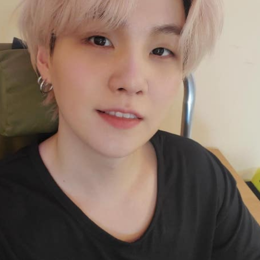 SUGA (BTS)の最近の活動写真