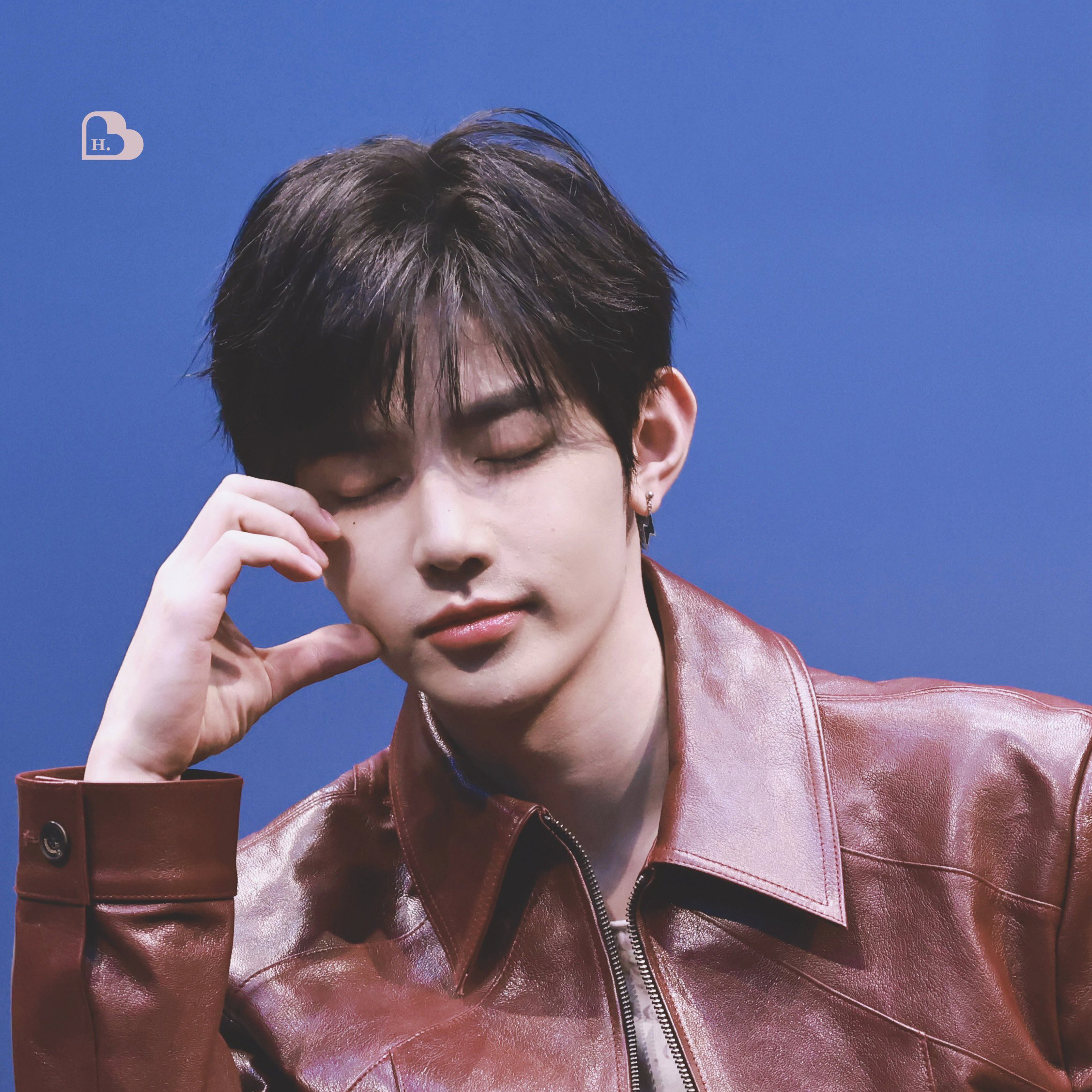 Potret di balik layar Zhang Hao (ZEROBASEONE)