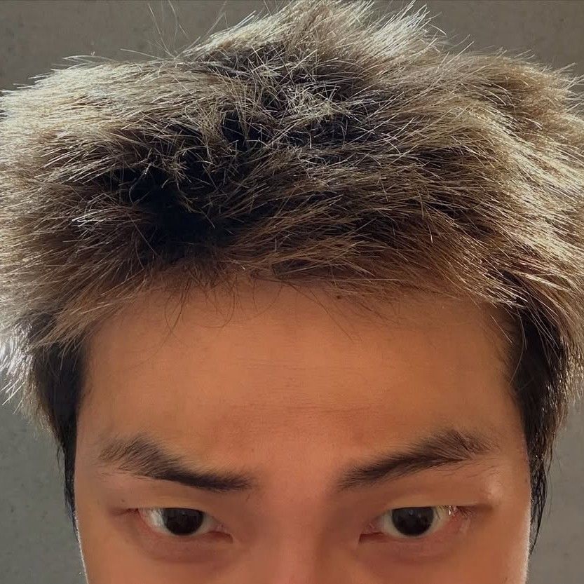 Foto aktivitas terbaru RM (BTS)