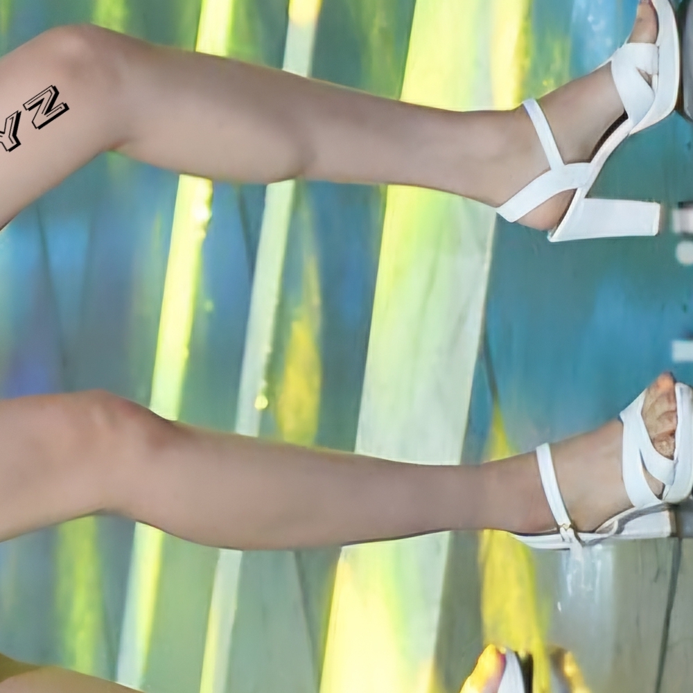 Latest photo of Jeong Yein (Lovelyz)