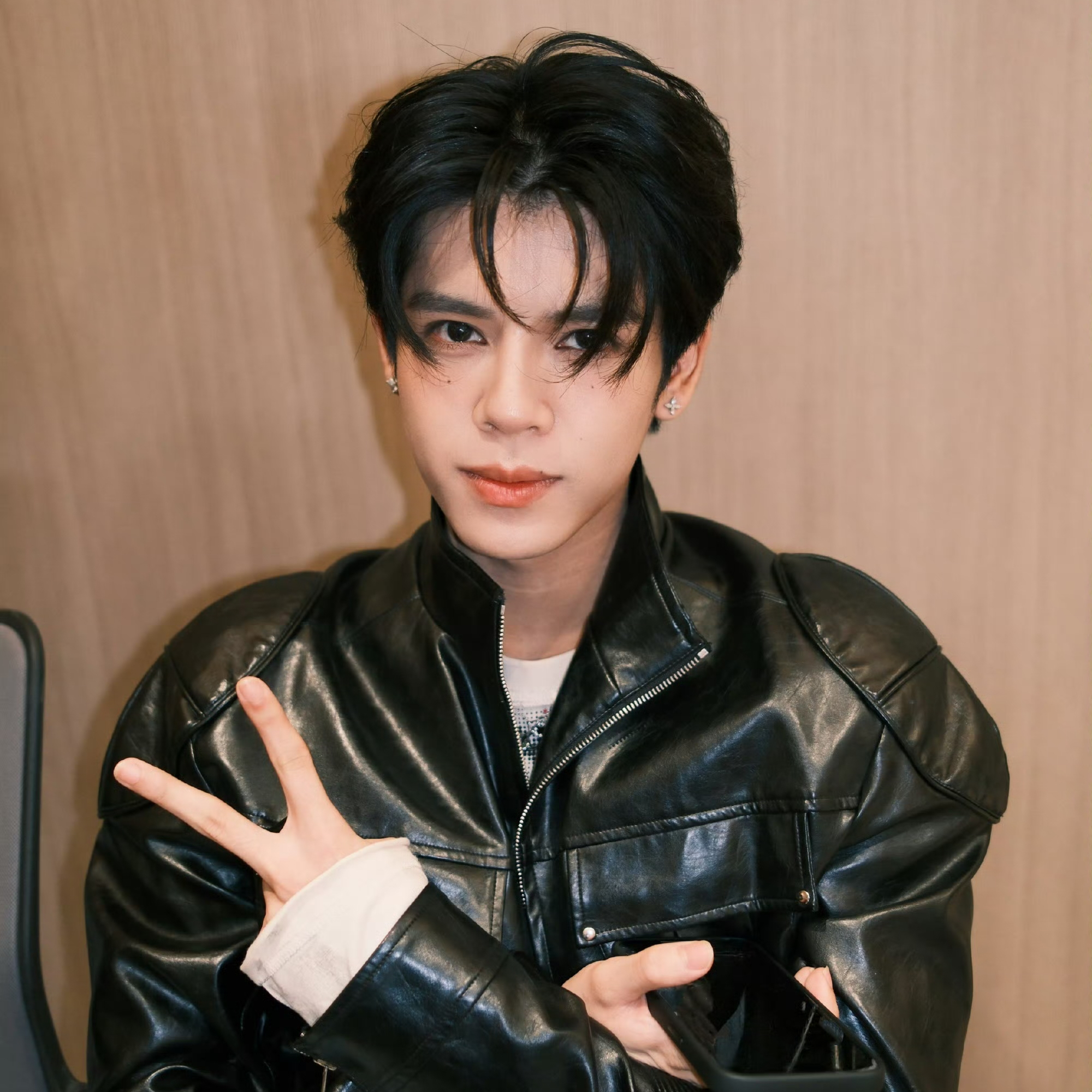 Behind-the-scenes cut of DORN (NexT1DE)