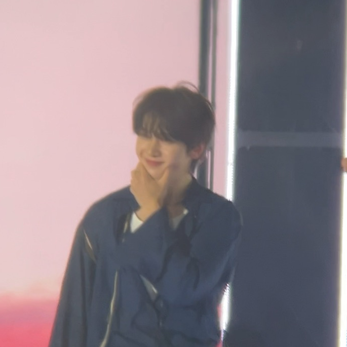 Latest photo of Seok Matthew (ZEROBASEONE)
