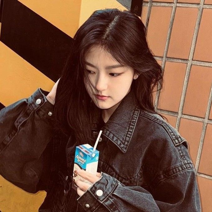 Latest photo of Haneul (KISS OF LIFE)