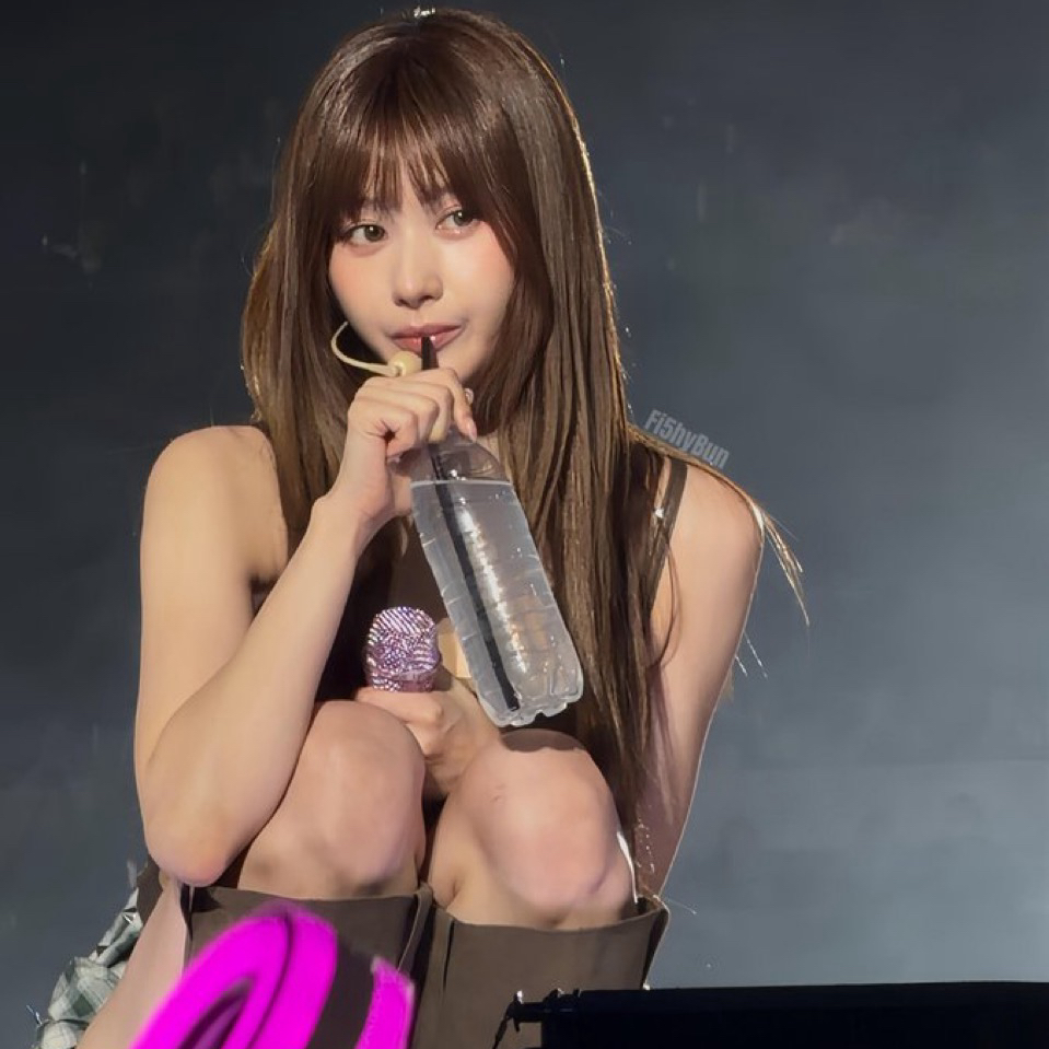 Sana (TWICE)的最新照片