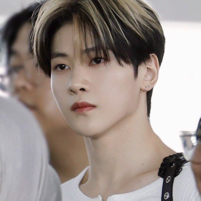 A moment captured by Seok Matthew (ZEROBASEONE)'s fan