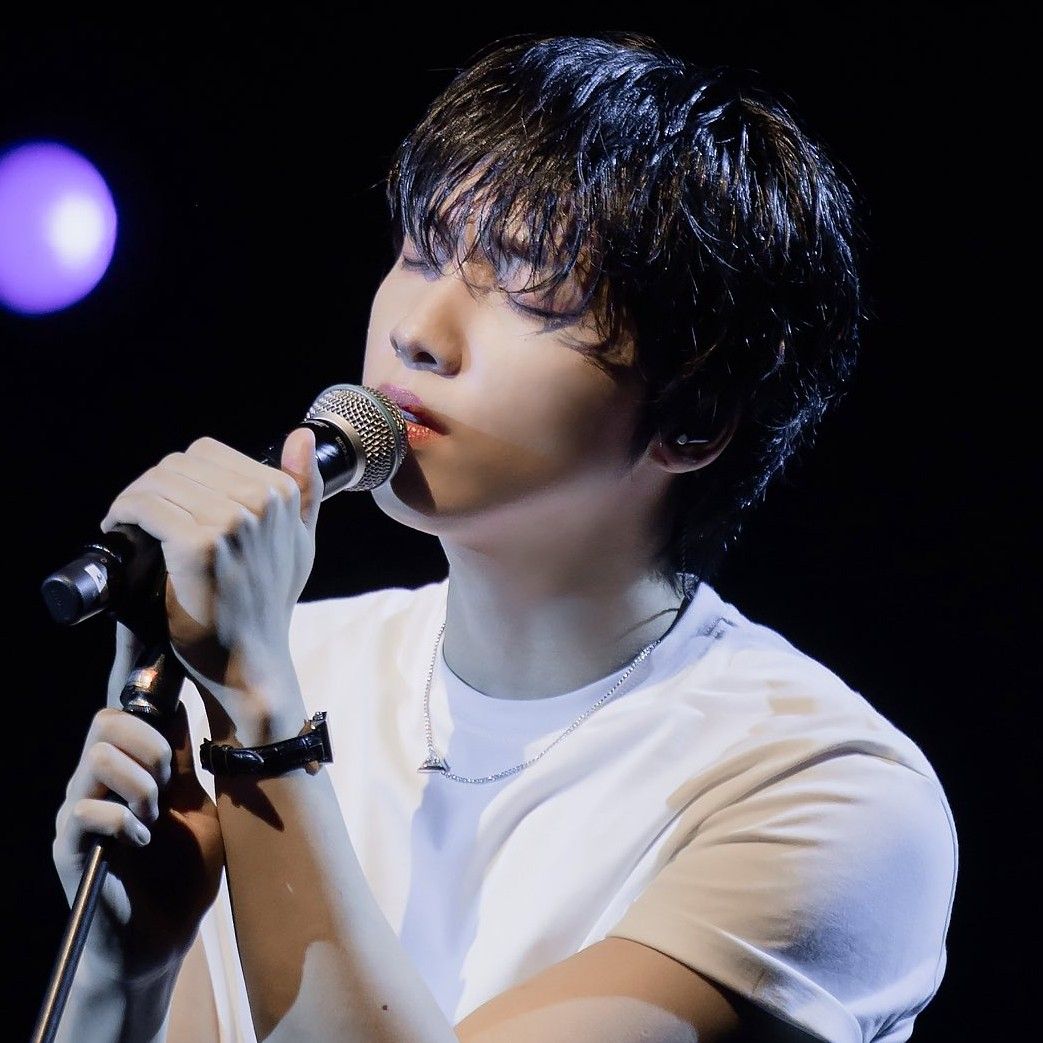 Recent activity shot of Jeong Sewoon