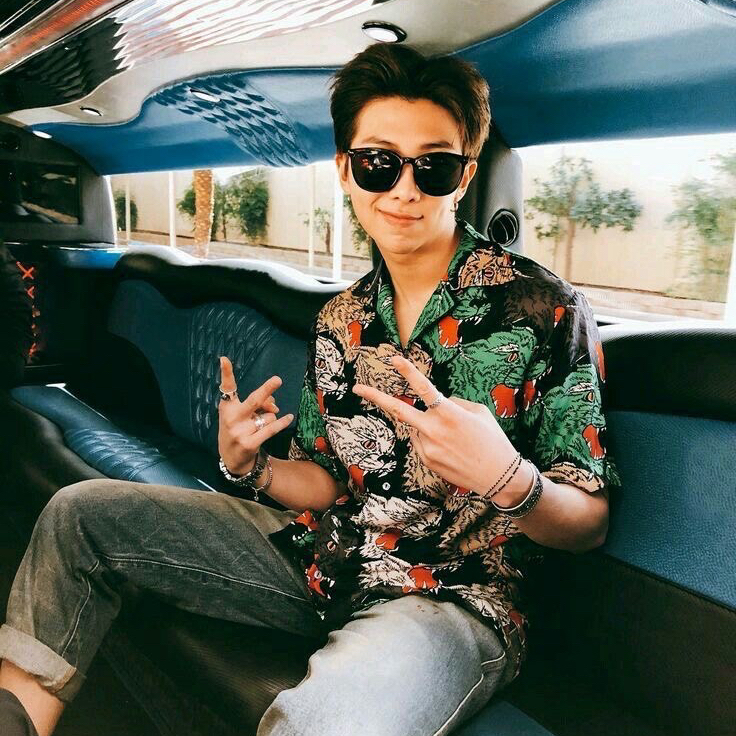RM (방탄소년단)의 최신 사진