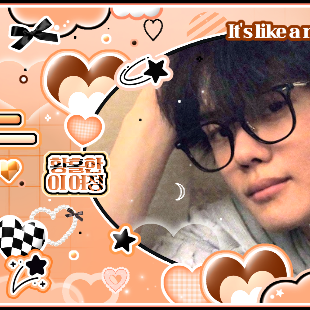 Recent activity shot of Kim Gyuvin (ZEROBASEONE)