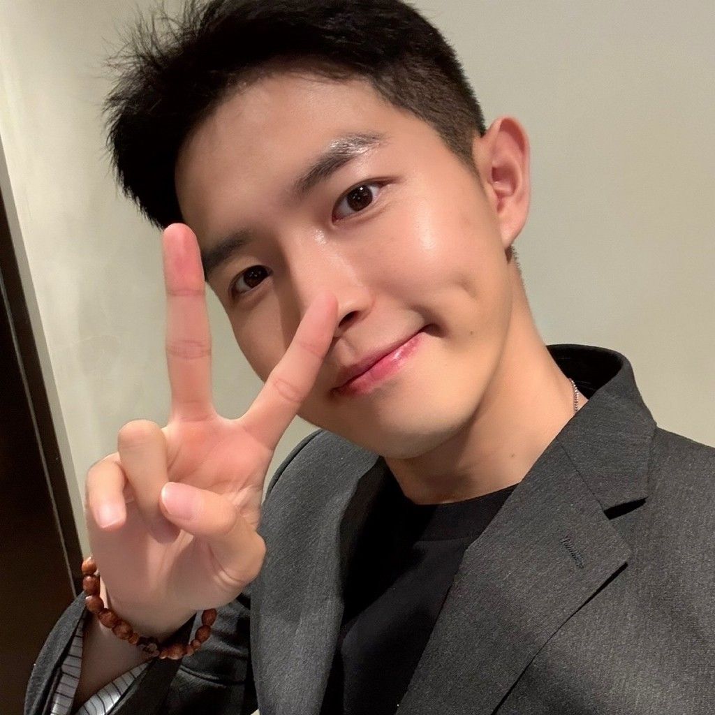 A moment captured by Kim Jaehwan's fan