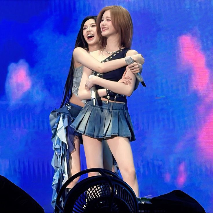 Behind-the-scenes cut of Pharita (BABYMONSTER)
