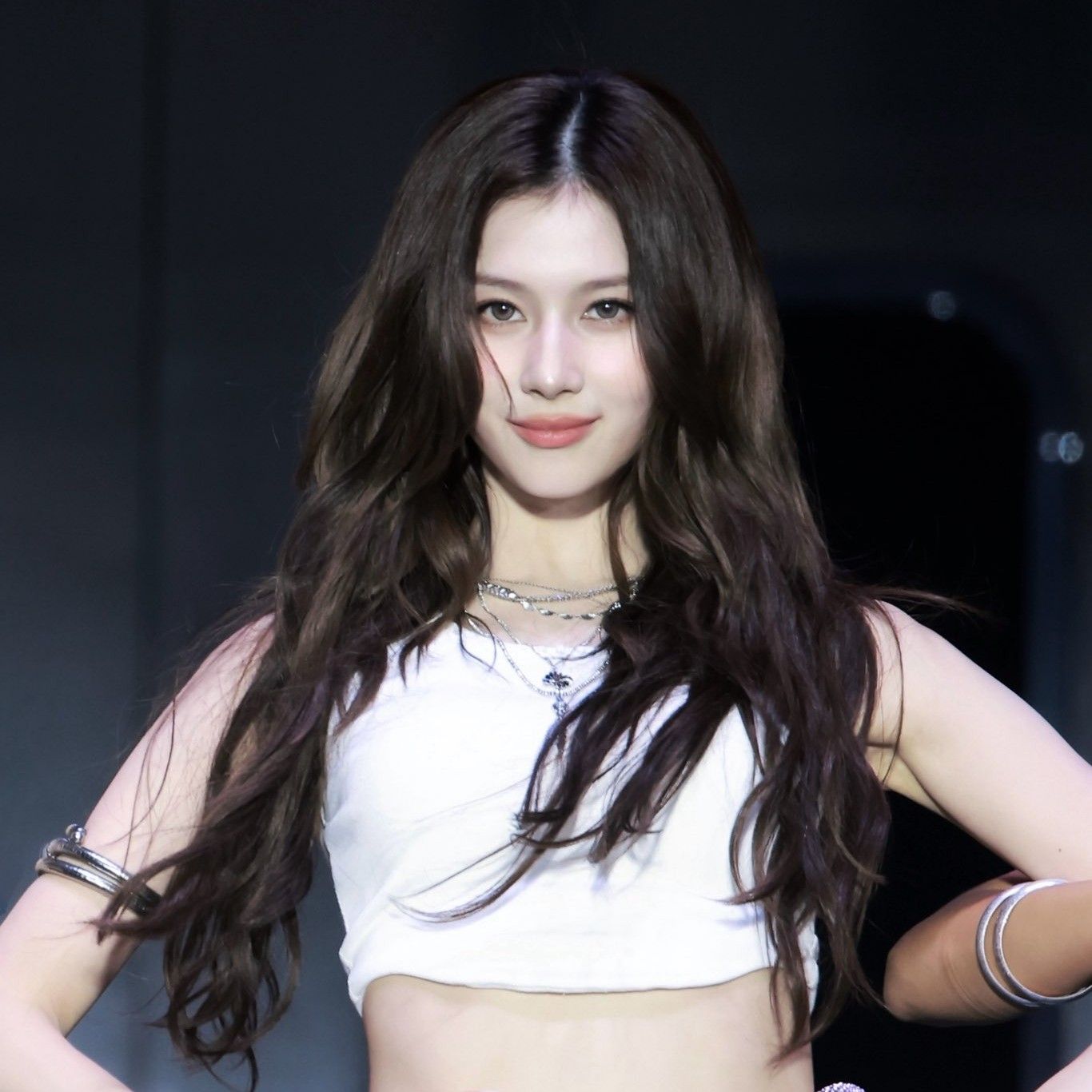 Behind-the-scenes cut of Sana (TWICE)