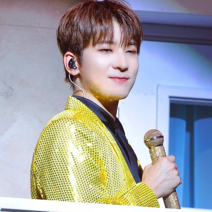 Latest photo of Wonwoo (SEVENTEEN)