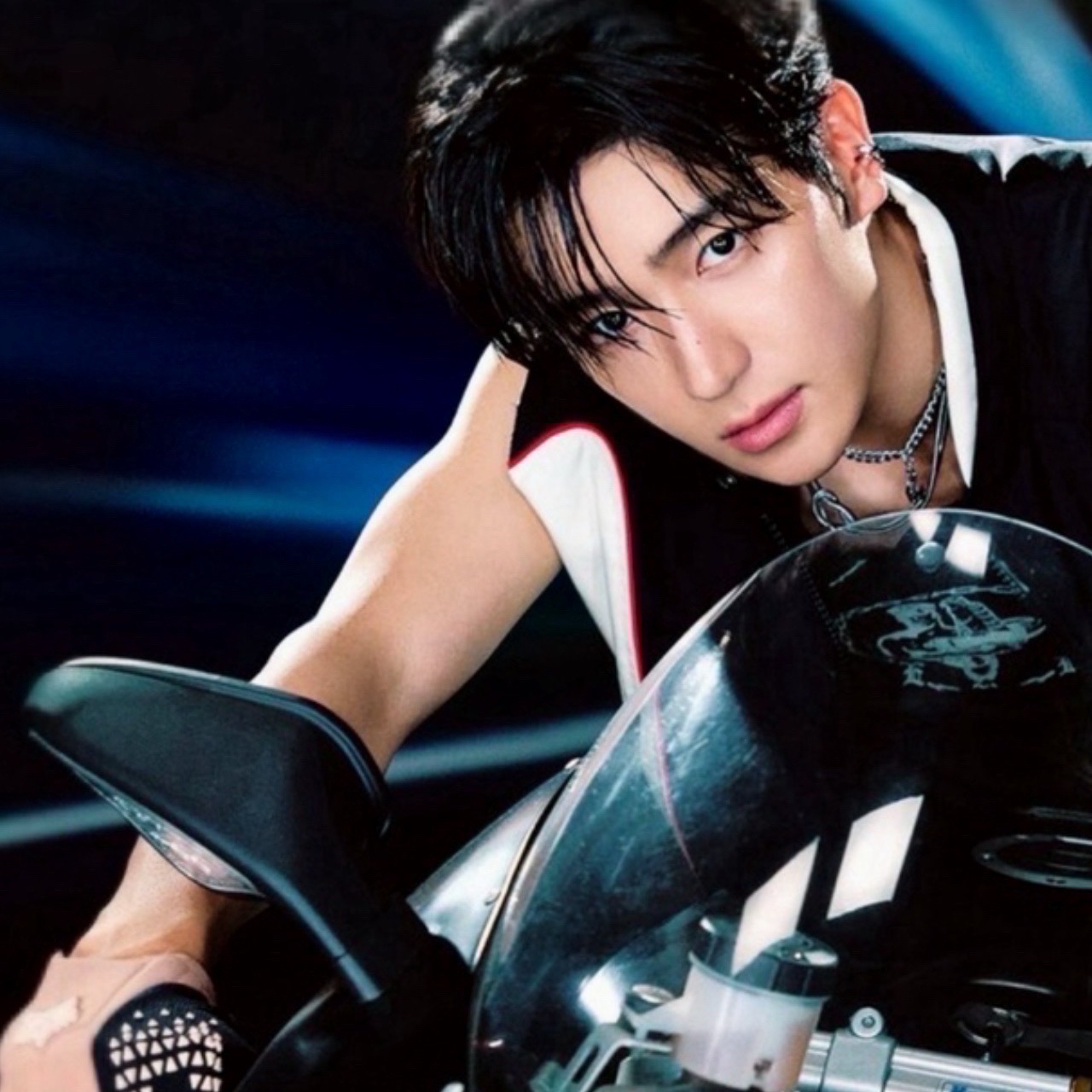 Behind-the-scenes cut of Hyunjae (THE BOYZ)