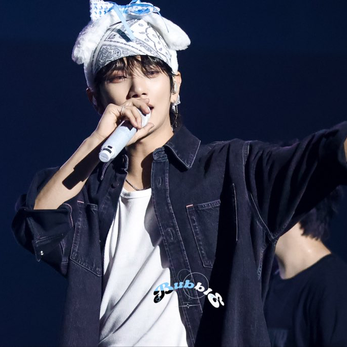 Recent activity shot of Joshua (SEVENTEEN)